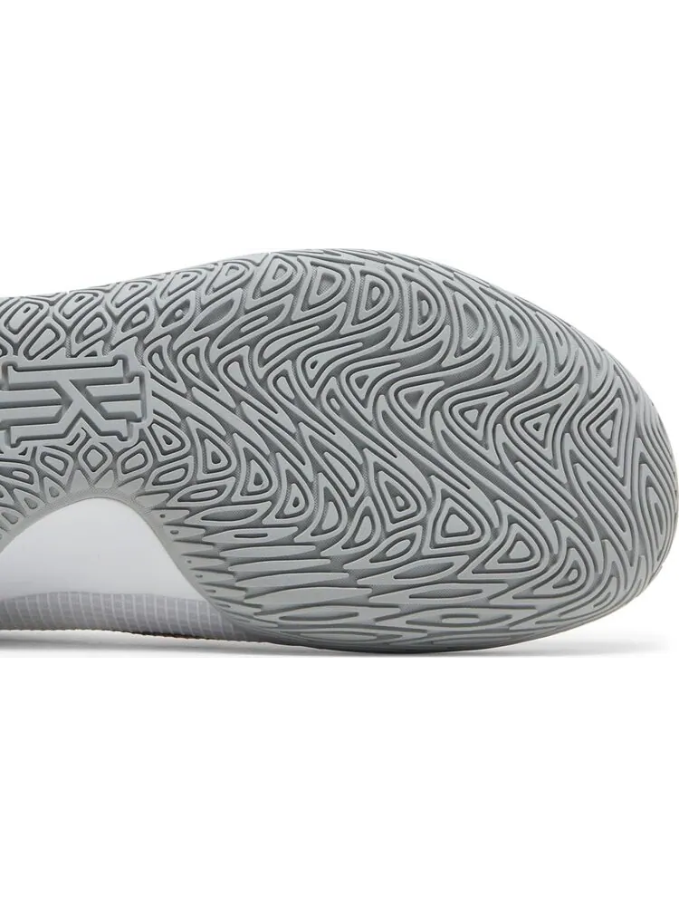 Кроссовки Nike Kyrie Flytrap 4 EP 'White Metallic Silver' — изображение 5 из 8, белый