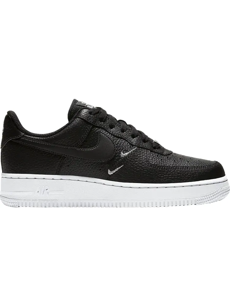 Кроссовки Nike Wmns Air Force 1 '07 Essential 'Tumble Leather - Black' — изображение 1 из 1, черный