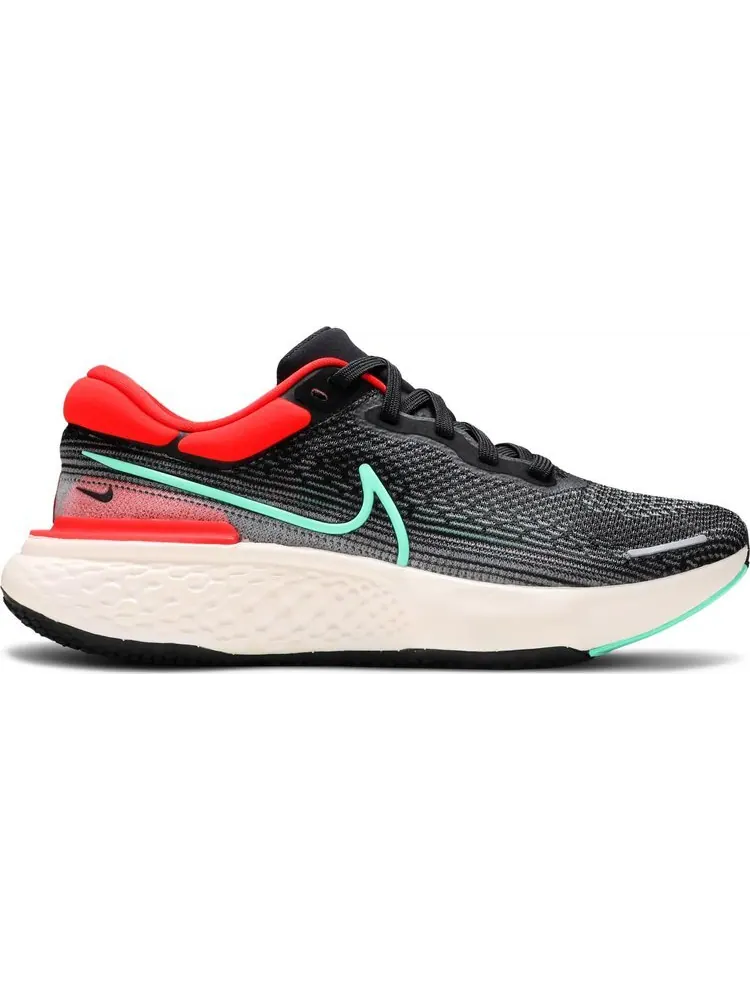Кроссовки Nike ZoomX Invincible Run Flyknit 'Black Chile Red' — изображение 1 из 8, черный