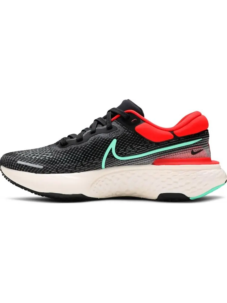 Кроссовки Nike ZoomX Invincible Run Flyknit 'Black Chile Red' — изображение 3 из 8, черный