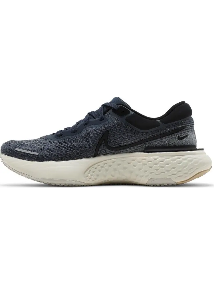 Кроссовки Nike ZoomX Invincible Run Flyknit 'Thunder Blue' — изображение 3 из 8, синий