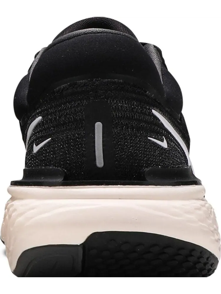 Кроссовки Nike Wmns ZoomX Invincible Run Flyknit 'Black White' — изображение 7 из 8, черный