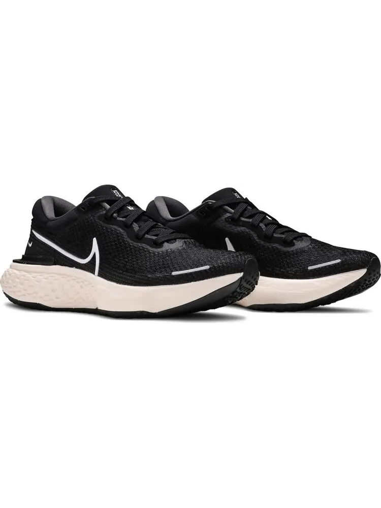 Кроссовки Nike Wmns ZoomX Invincible Run Flyknit 'Black White' — изображение 8 из 8, черный