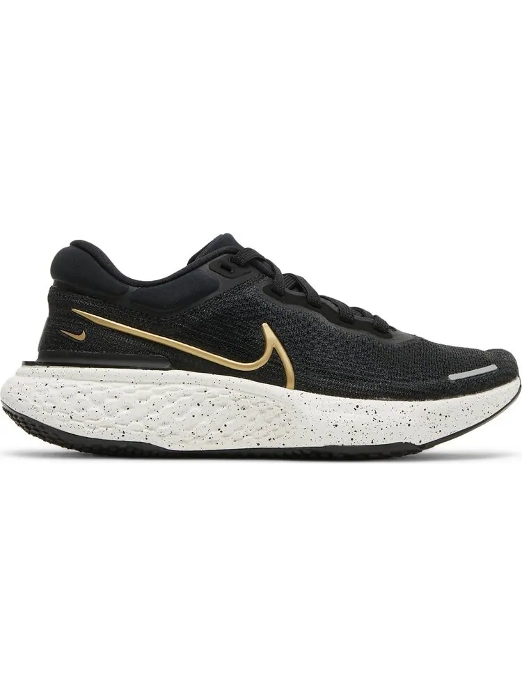 Кроссовки Nike Wmns ZoomX Invincible Run Flyknit 'Black Metallic Gold' — изображение 1 из 8, черный