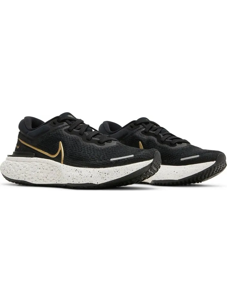 Кроссовки Nike Wmns ZoomX Invincible Run Flyknit 'Black Metallic Gold' — изображение 8 из 8, черный