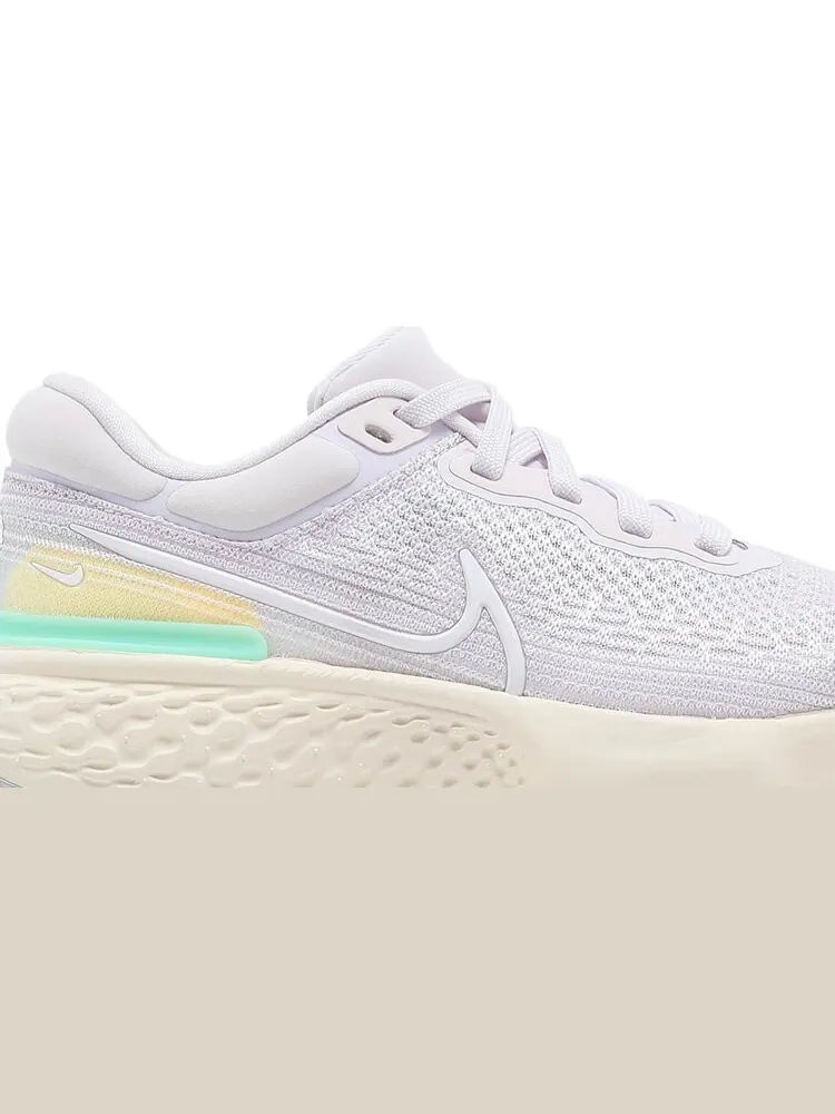 Кроссовки Nike Wmns ZoomX Invincible Run Flyknit 'Light Violet' — изображение 2 из 8, фиолетовый