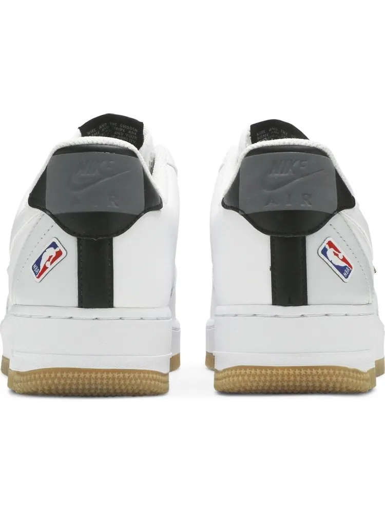 Кроссовки Nike NBA x Air Force 1 '07 LV8 'White Pure Platinum' — изображение 6 из 8, белый