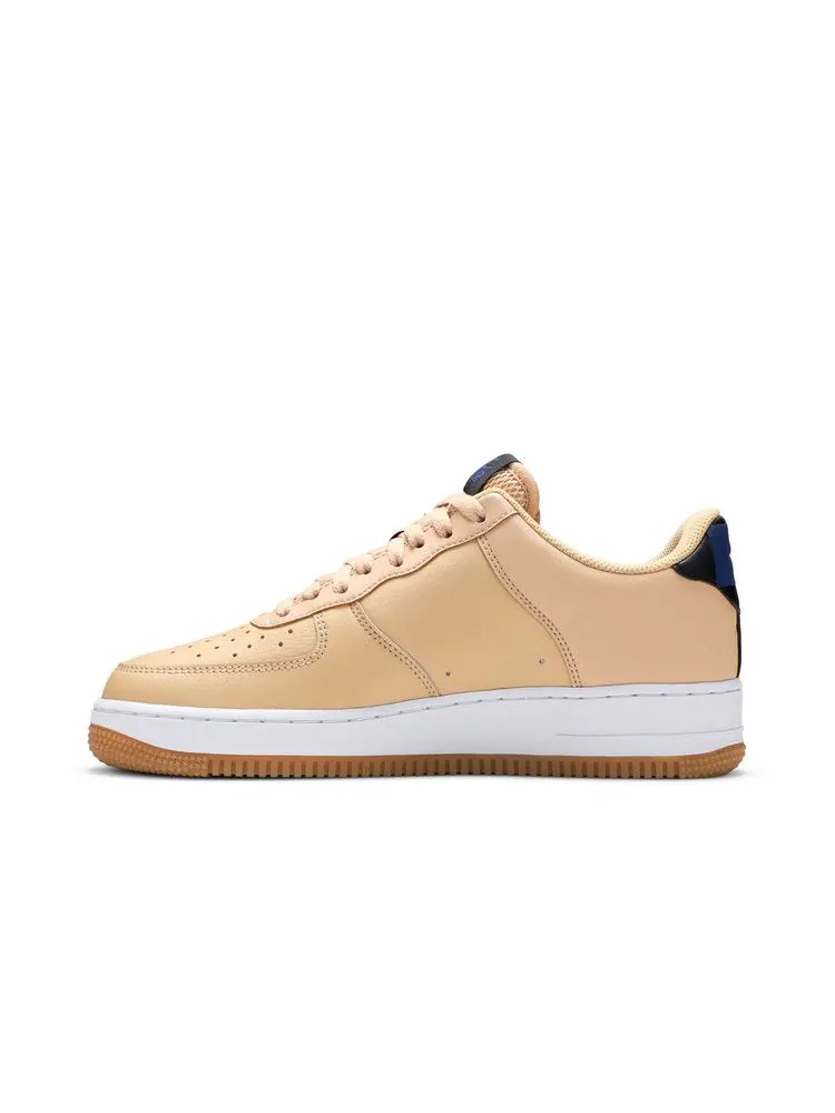 Кроссовки Nike NBA x Air Force 1 '07 LV8 'Sesame University Gold' — изображение 4 из 9