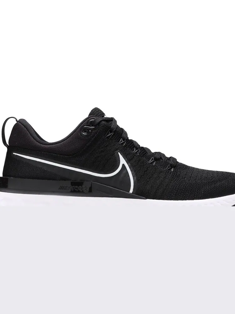 Кроссовки Nike React Infinity Run Flyknit 2 'Black' — изображение 2 из 8, черный