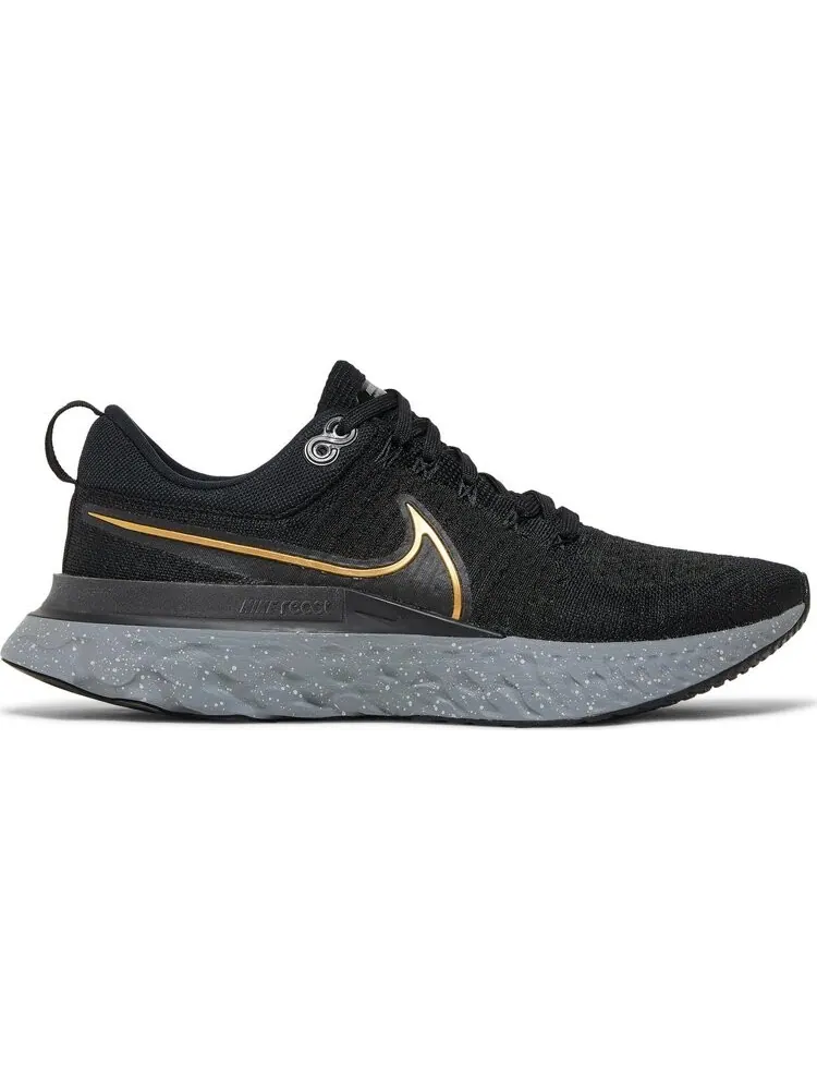 Кроссовки Nike React Infinity Run Flyknit 2 'Black Metallic Gold' — изображение 1 из 8, черный