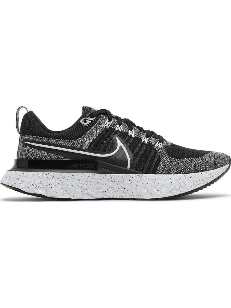 Кроссовки Nike React Infinity Run Flyknit 2 'White Black' — изображение 1 из 8, черный