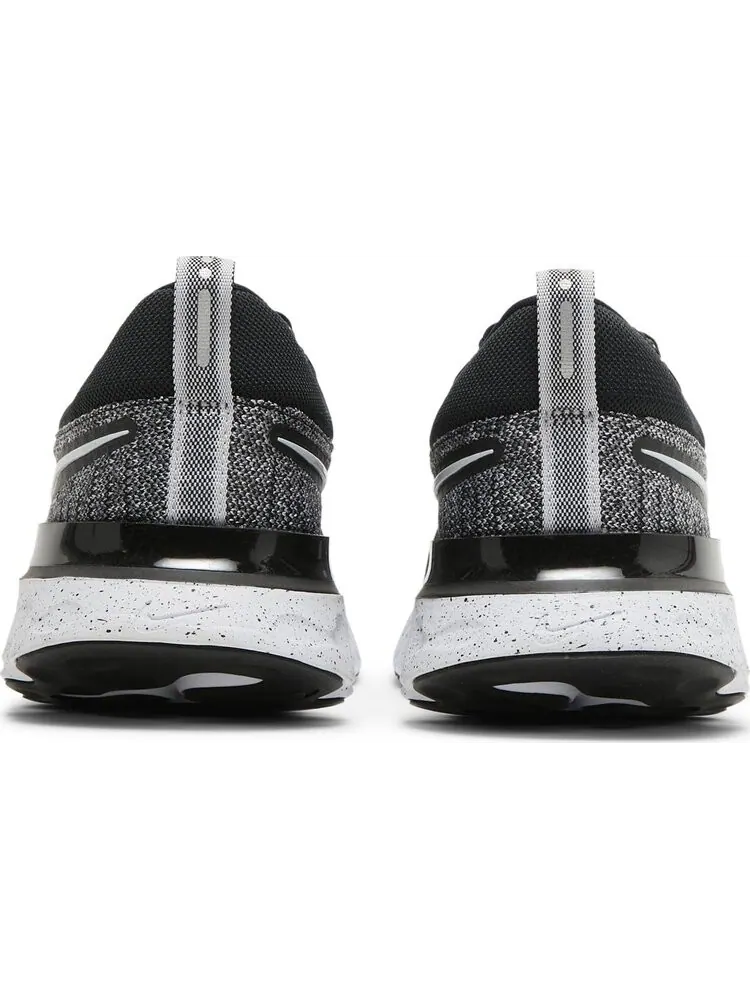 Кроссовки Nike React Infinity Run Flyknit 2 'White Black' — изображение 6 из 8, черный