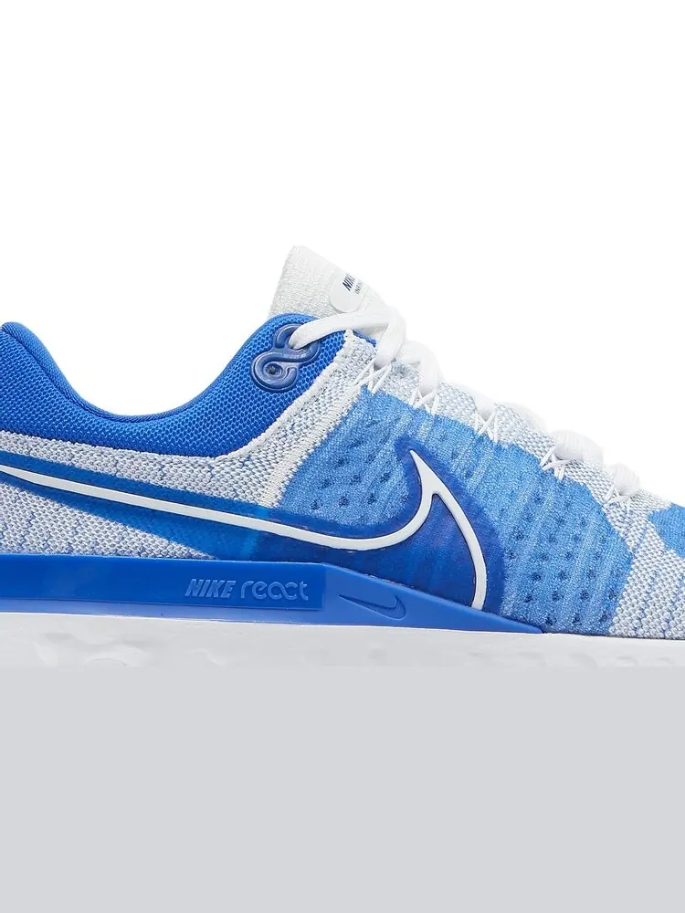 Кроссовки Nike React Infinity Run Flyknit 2 'White Hyper Royal' — изображение 2 из 8, синий