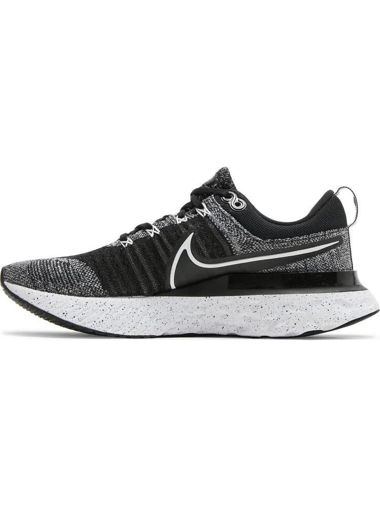 Кроссовки Nike Wmns React Infinity Run Flyknit 2 'White Black' — изображение 3 из 8, черный
