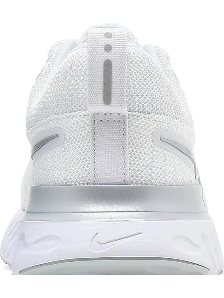 Кроссовки Nike Wmns React Infinity Run Flyknit 2 'White Metallic Silver' — изображение 7 из 8, белый