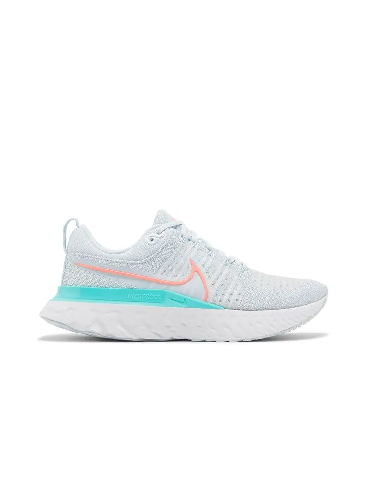 Кроссовки Nike Wmns React Infinity Run Flyknit 2 'Blue Tint Lava Glow' — изображение 2 из 9, синий