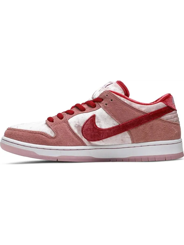 Кроссовки Nike StrangeLove x Dunk Low SB 'Valentine's Day' — изображение 3 из 8, розовый