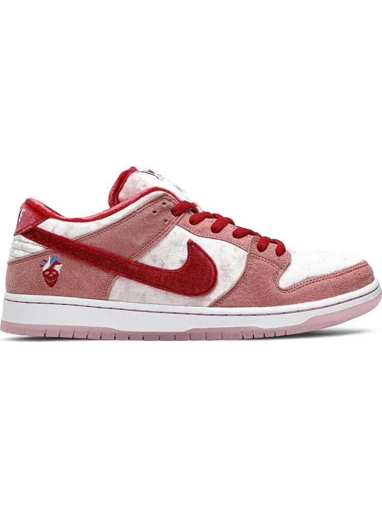 Лимитированные кроссовки Nike StrangeLove x Dunk Low SB 'Valentine's Day' Special Box — изображение 1 из 8, розовый