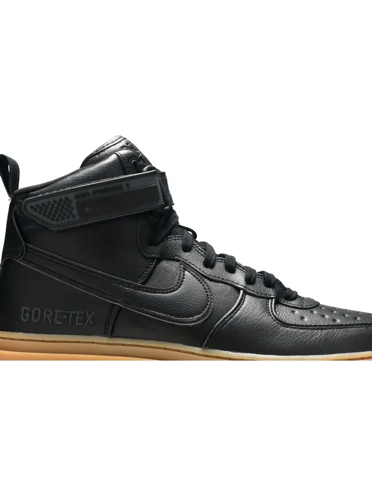 Nike Air Force 1 Gore-Tex Boot 'Black Gum' — изображение 2 из 8, черный
