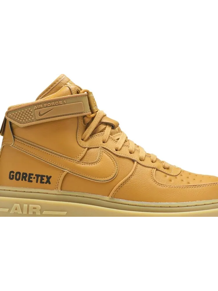Кроссовки Nike Air Force 1 Gore-Tex Boot 'Wheat' — изображение 2 из 8, загар
