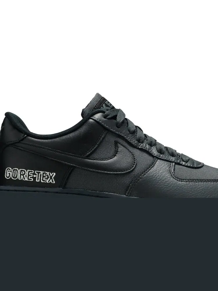 Кроссовки Nike Air Force 1 GTX 'Anthracite Grey' — изображение 2 из 9, черный