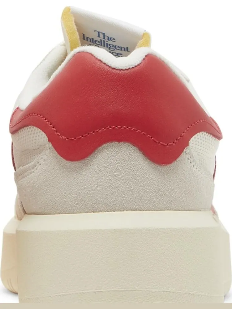 Кроссовки New Balance 302 'Sea Salt True Red' — изображение 7 из 8, белый