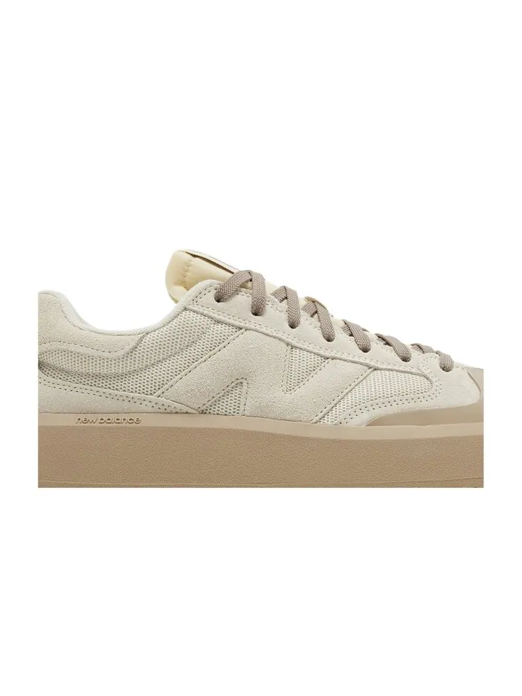 Кроссовки New Balance CT302 — изображение 2 из 4, бежевый