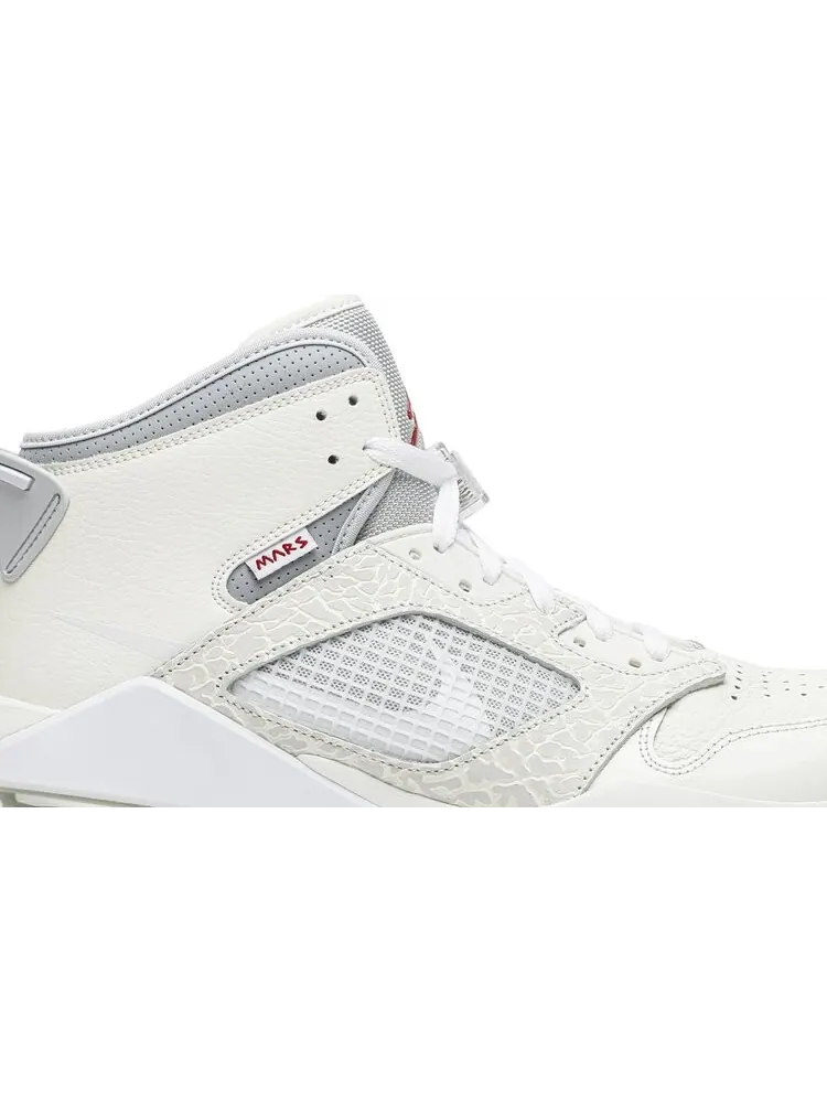 Кроссовки Sneakersnstuff x Jordan Mars 270 Past, Present, Future — изображение 2 из 8, загар