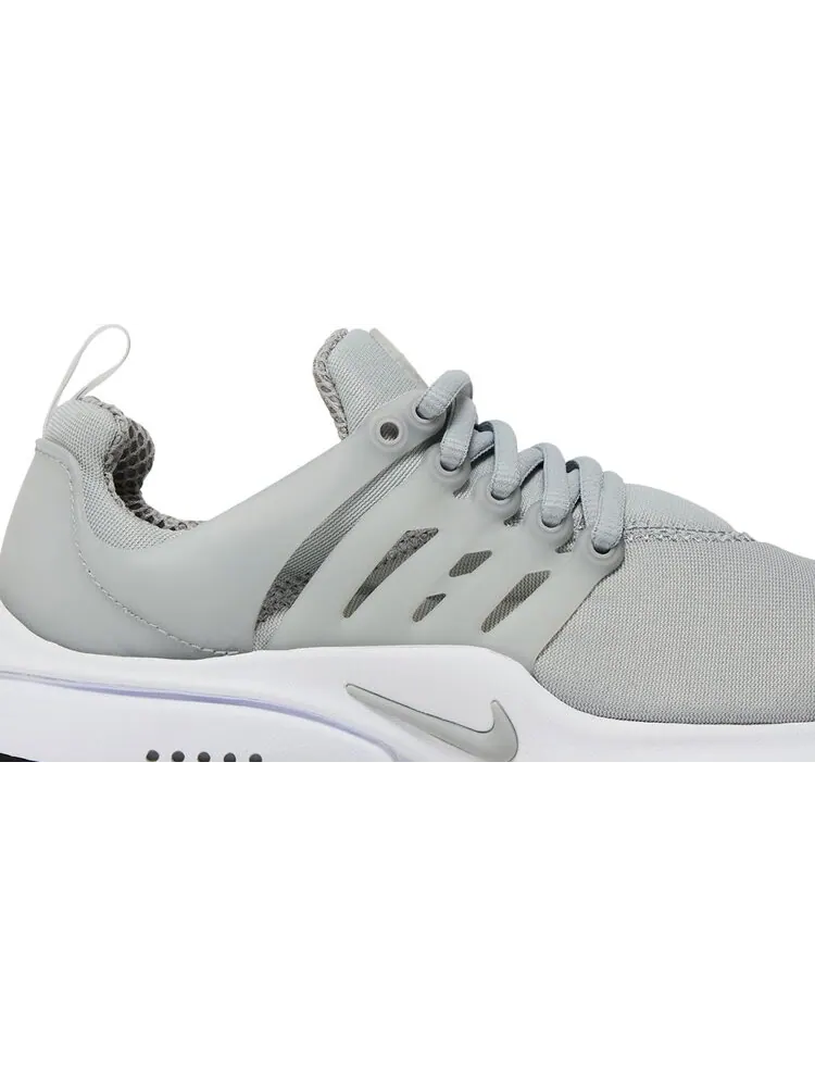 Кроссовки Nike Air Presto 'Light Smoke Grey' — изображение 2 из 8, серый