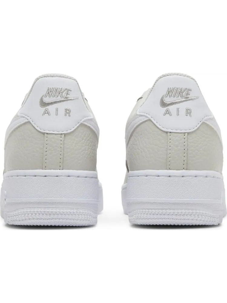 Кроссовки Nike Air Force 1 GS 'Light Bone' — изображение 6 из 8, белый
