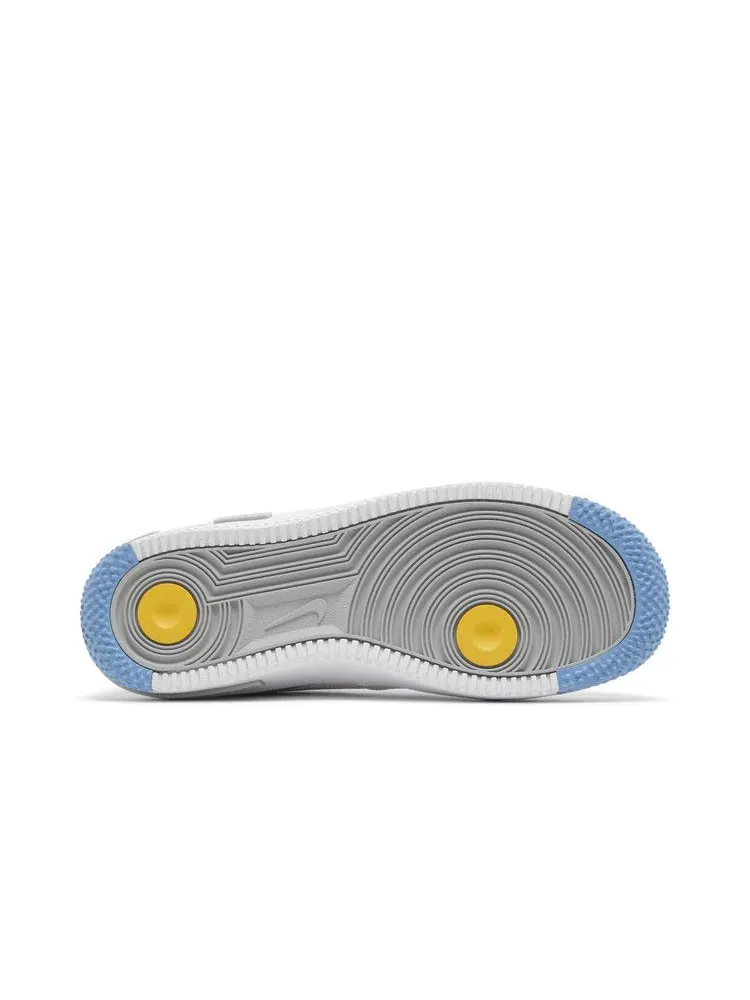 Кроссовки Nike Air Force 1 React SU GS 'White Light Smoke Grey' — изображение 5 из 9, белый/светлый серый