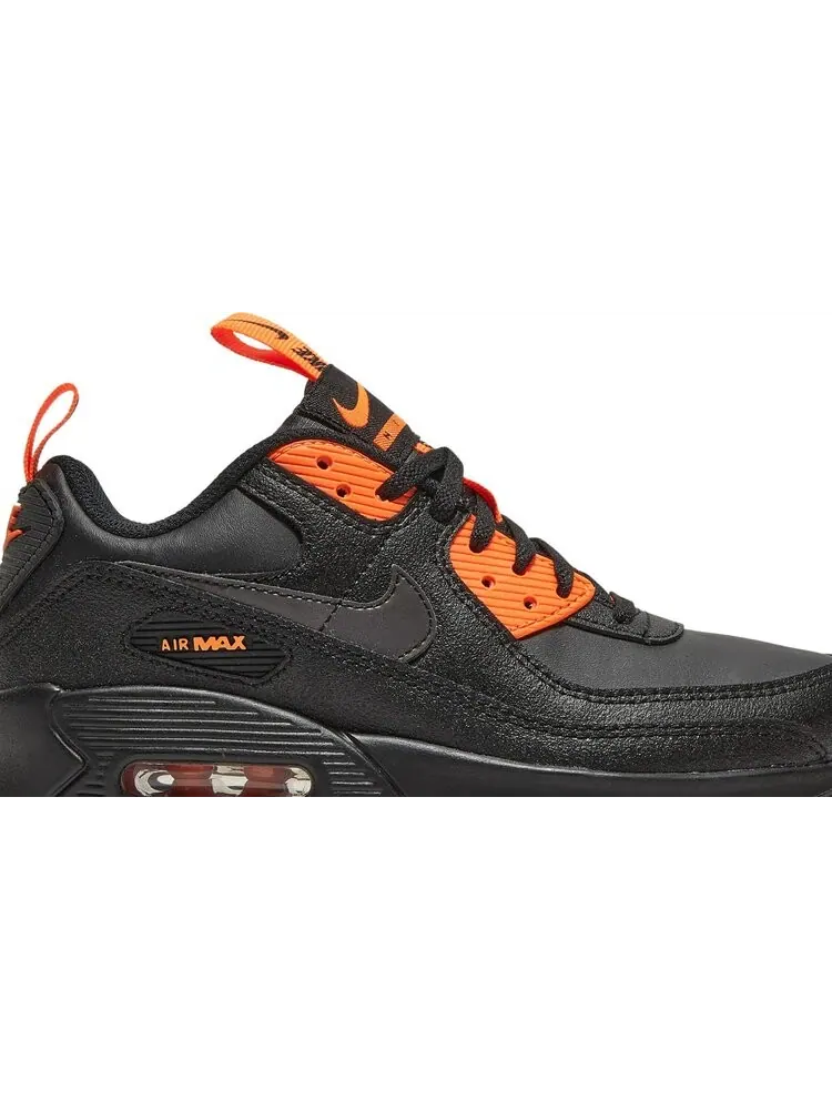 Кроссовки Nike Air Max 90 SE GS 'Black Total Orange' — изображение 2 из 8, черный