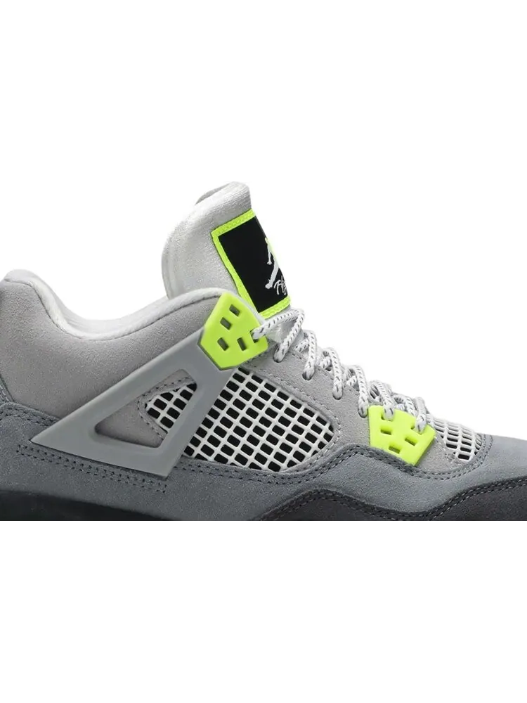 Кроссовки Air Jordan 4 Retro SE GS Neon 95 — изображение 2 из 8, серый