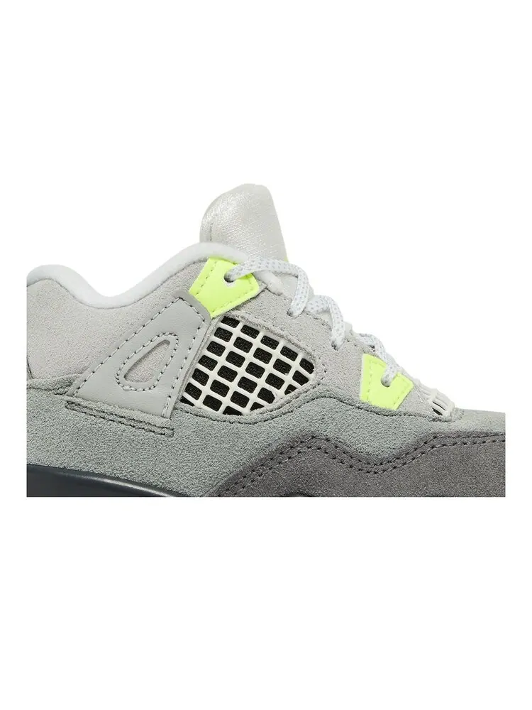 Кроссовки Air Jordan 4 Retro SE TD — изображение 2 из 4, серый