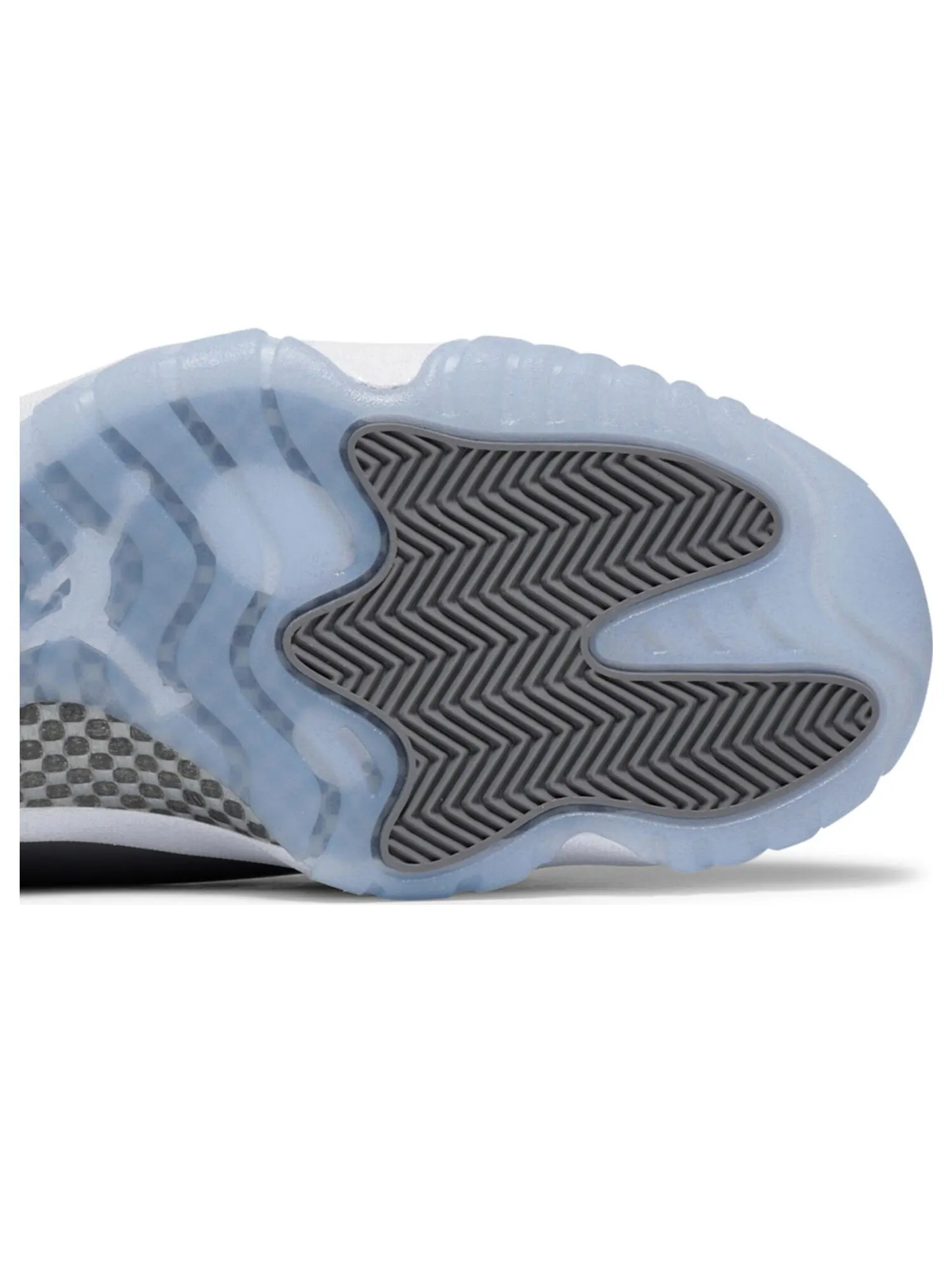 Кроссовки Nike Air Jordan 11 Retro 'Cool Grey' 2021 — изображение 5 из 10, серый