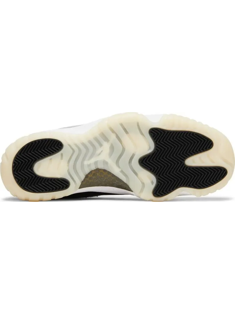 Кроссовки Air Jordan 11 Retro 'Gratitude / Defining Moments' — изображение 4 из 4, белый