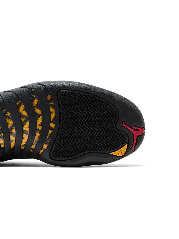 Кроссовки Air Jordan 12 Retro, Taxi 2025 — изображение 5 из 10, белый