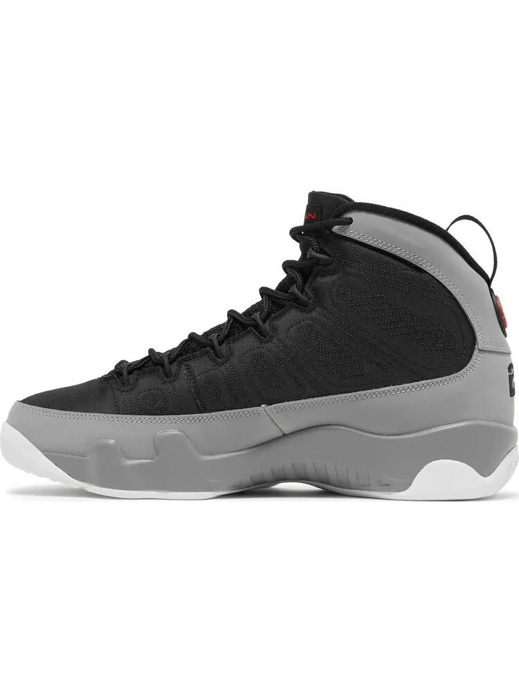 Кроссовки Air Jordan 9 Retro Particle Grey — изображение 3 из 10, серый