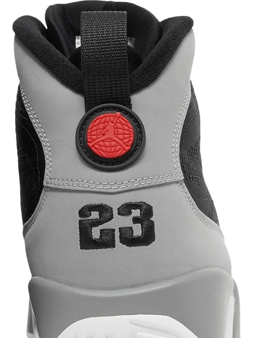 Кроссовки Air Jordan 9 Retro Particle Grey — изображение 7 из 10, серый