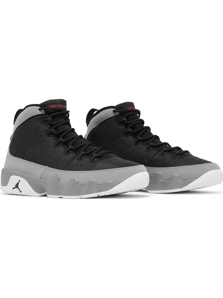 Кроссовки Air Jordan 9 Retro Particle Grey — изображение 8 из 10, серый