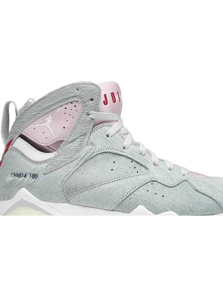 Кроссовки Air Jordan 7 Retro SE Hare 2.0 — изображение 2 из 8, серый