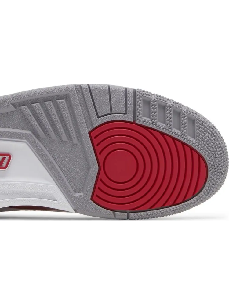 Кроссовки Air Jordan 3 Retro Cardinal Red — изображение 5 из 8, белый