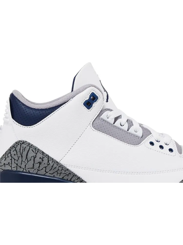 Кроссовки Air Jordan 3 Retro 'Midnight Navy' — изображение 2 из 4, белый