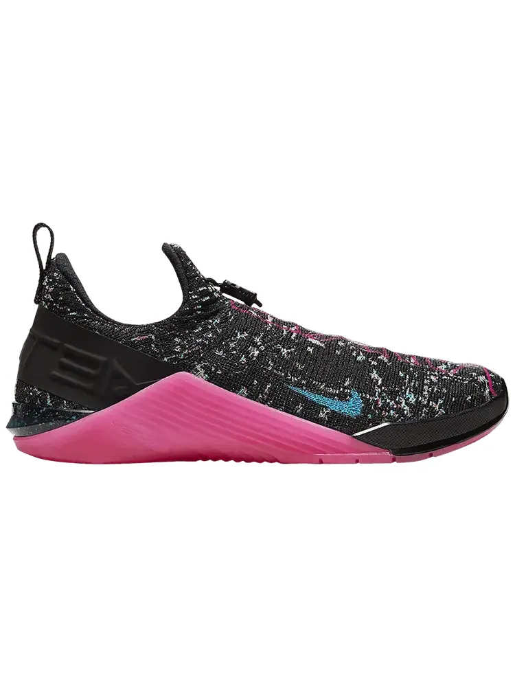 Кроссовки Nike Wmns React Metcon AMP 'Black Fire Pink' — изображение 1 из 1, черный