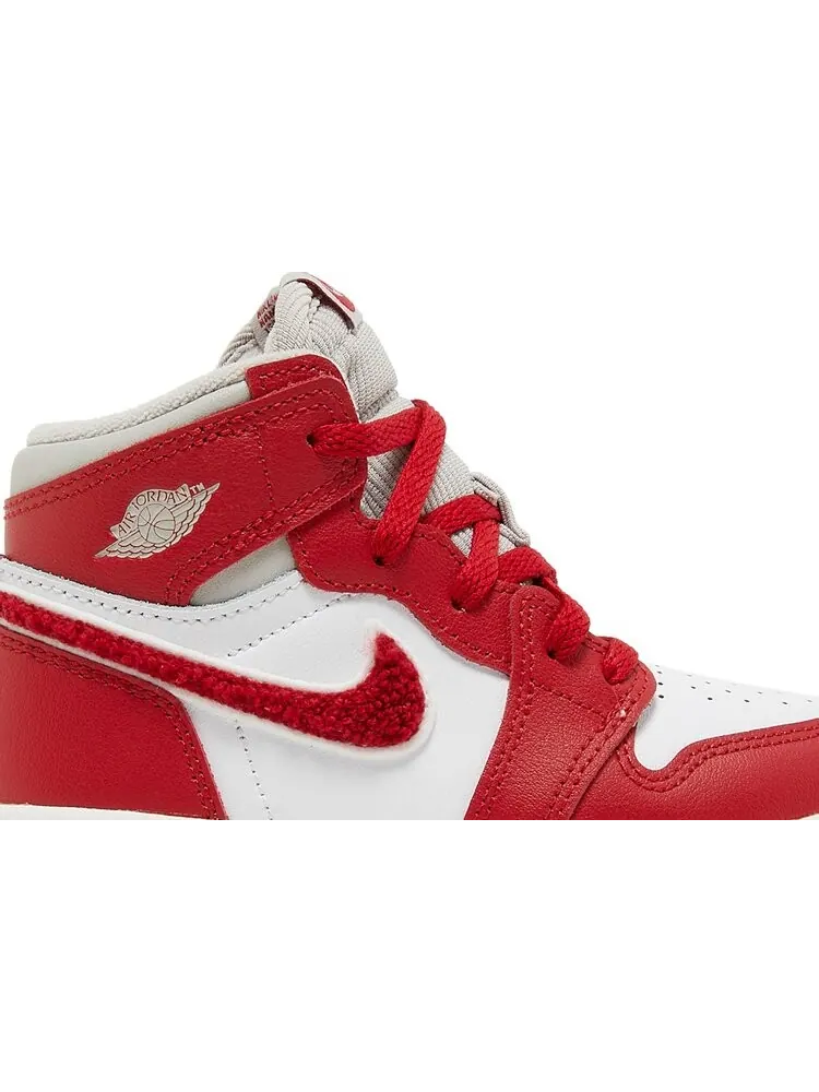 Кроссовки Air Jordan 1 Retro High OG TD Newstalgia Chenille — изображение 2 из 8, красный
