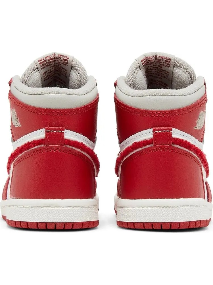 Кроссовки Air Jordan 1 Retro High OG TD Newstalgia Chenille — изображение 6 из 8, красный