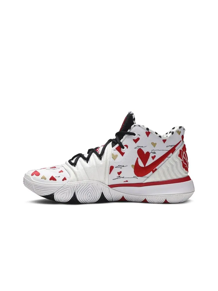 Кроссовки Nike SneakerRoom x Kyrie 5 — изображение 3 из 4, белый