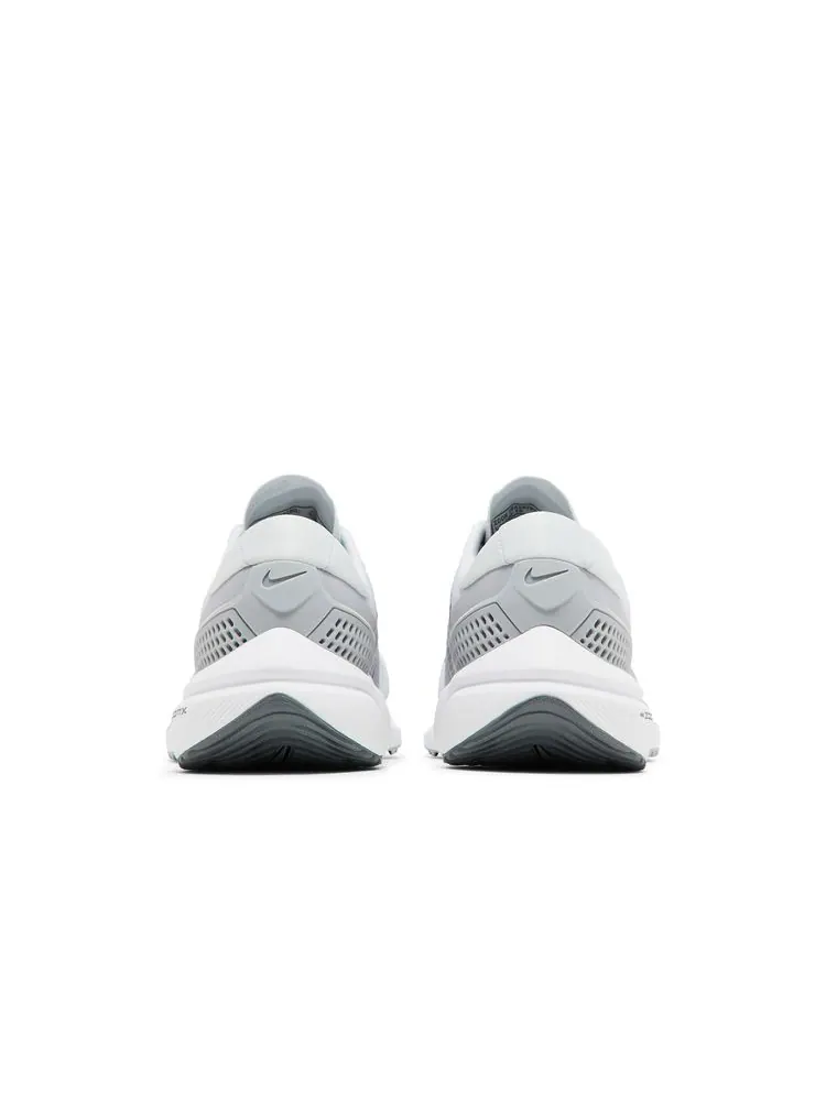 Кроссовки Wmns Air Zoom Vomero 15 'Pure Platinum Metallic Silver' — изображение 6 из 8