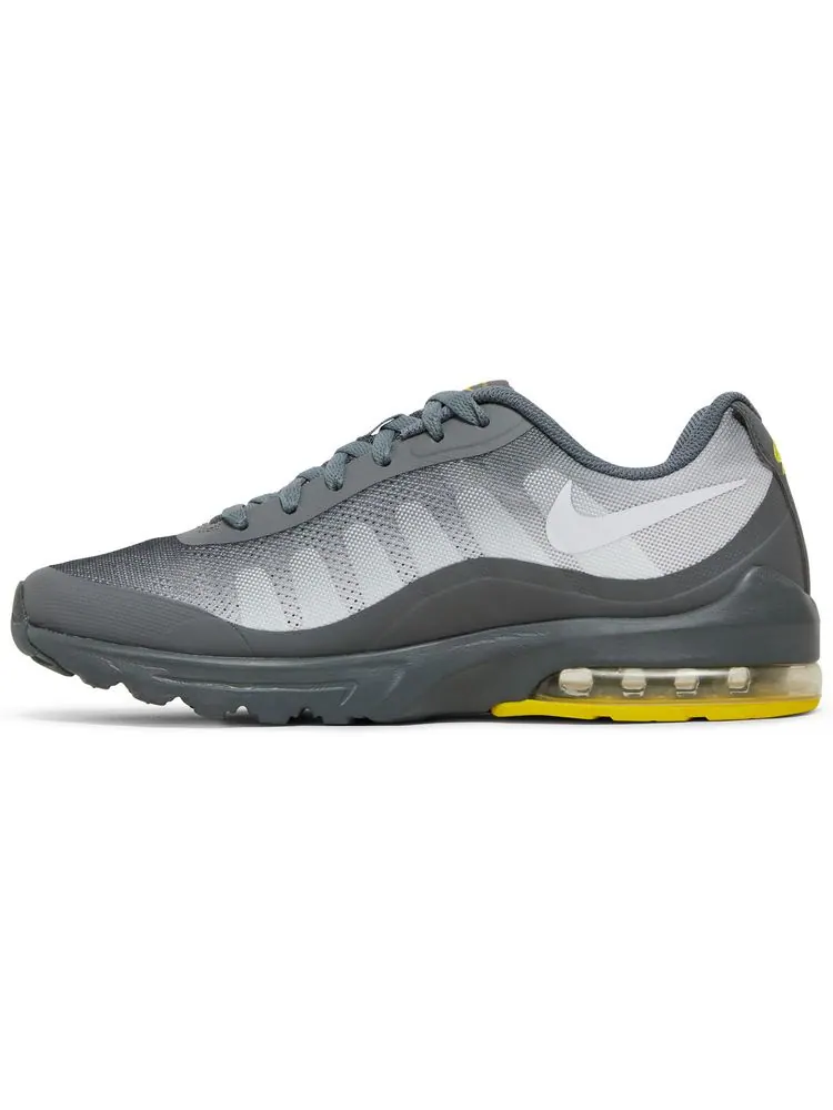 Кроссовки Nike Air Max Invigor 'Smoke Grey Opti Yellow' — изображение 3 из 8, серый