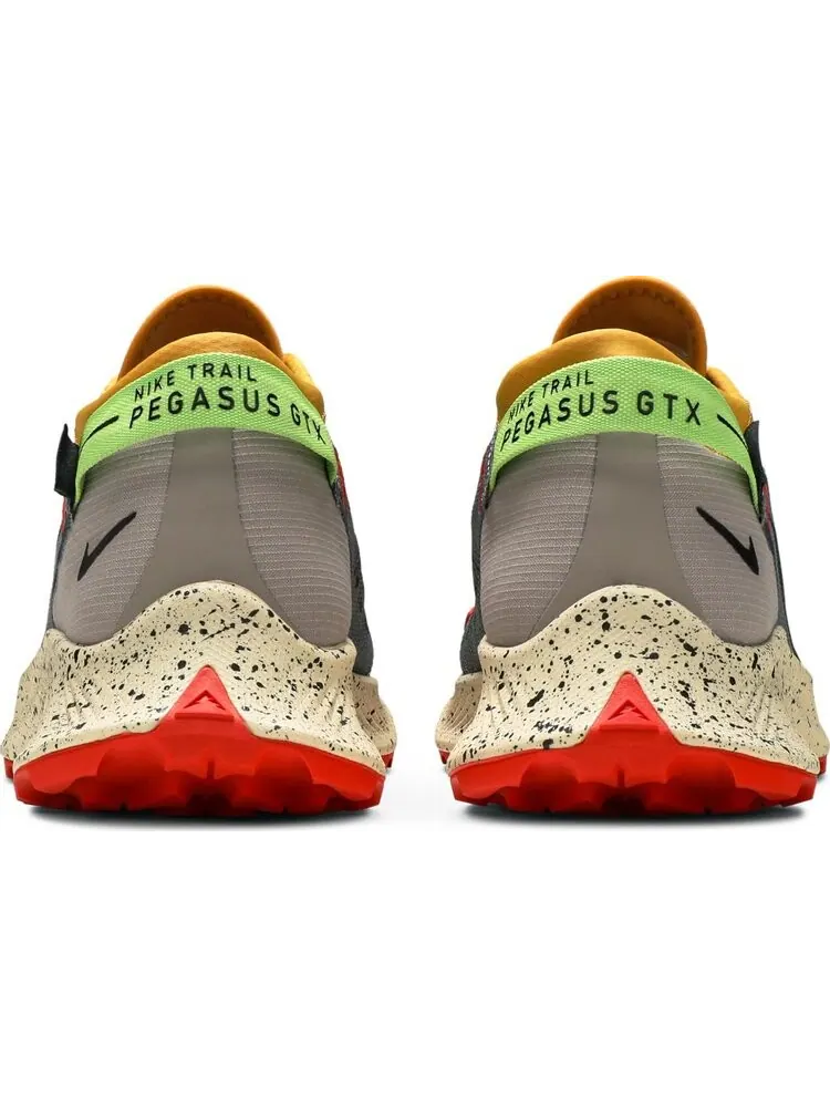 Кроссовки Nike Pegasus Trail 2 GTX 'Smoke Grey Bucktan' — изображение 6 из 8, серый